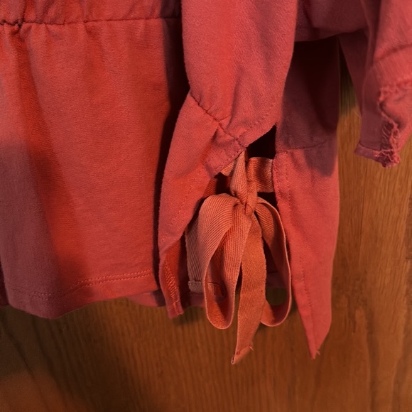 Short Sleeve Top - Picture 3 of 4